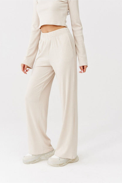 Women's trousers model 185974 Roco Fashion
